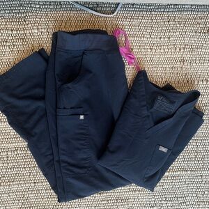 Large figs scrub set